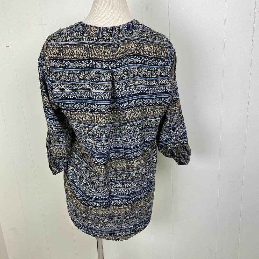 Pink Rose Black & Blue Patterned V-Neck Blouse - Picture 6 of 7